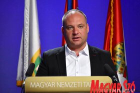 MNT ülés