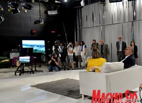 A Vajdasági RTV székházába látogatott a tartományi kormányfő
