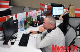 A Vajdasági RTV székházába látogatott a tartományi kormányfő