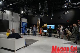 A Vajdasági RTV székházába látogatott a tartományi kormányfő