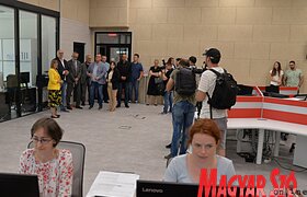 A Vajdasági RTV székházába látogatott a tartományi kormányfő