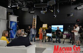 A Vajdasági RTV székházába látogatott a tartományi kormányfő