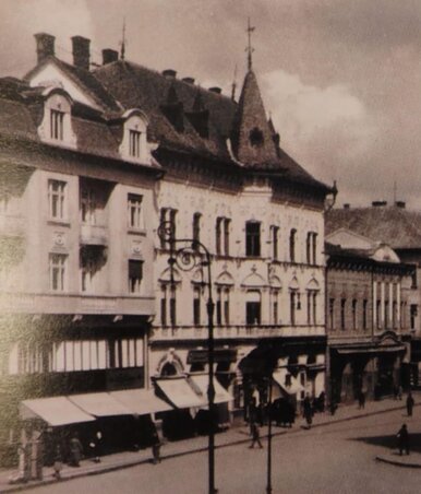 A torony háromszög alakú / Községközi Műemlékvédelmi Intézet archívuma – Városteremtők kiadvány A torony háromszög alakú / Községközi Műemlékvédelmi Intézet archívuma – Városteremtők kiadvány