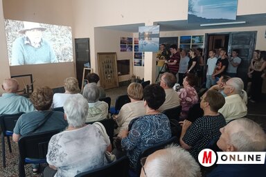 Nagy sikerrel vetítették a Földhözragadt című kisfilmet, dr. Német István szereplésével (Fotó: L. Móger Tímea)