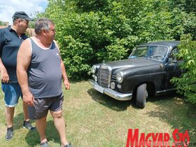 Oldtimer-kiállítás Bácskossuthfalva központjában