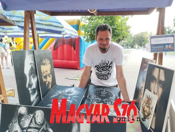Rideg Csaba alkotásait is megvásárolhatták az érdeklődők (Fotó: Kancsár Izabella felvétele)