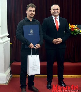Községnapi díszülés Adán