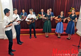 Községnapi díszülés Adán
