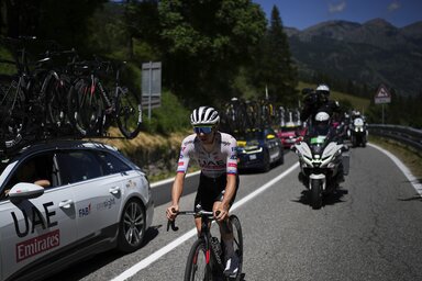 Pogačar ellentmondást nem tűrő versenyzéssel vette vissza a sárga trikót (Fotó: Beta/AP)