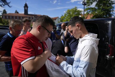 Nem ártana, ha Phil Foden az aláírások mellett az elődöntőben már gólokat is osztogathatna (Fotó: Beta/AP)
