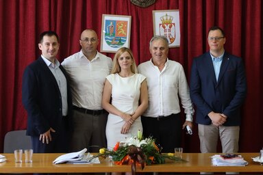 A kishegyesi önkormányzat új vezetősége (Lakatos János felvétele)