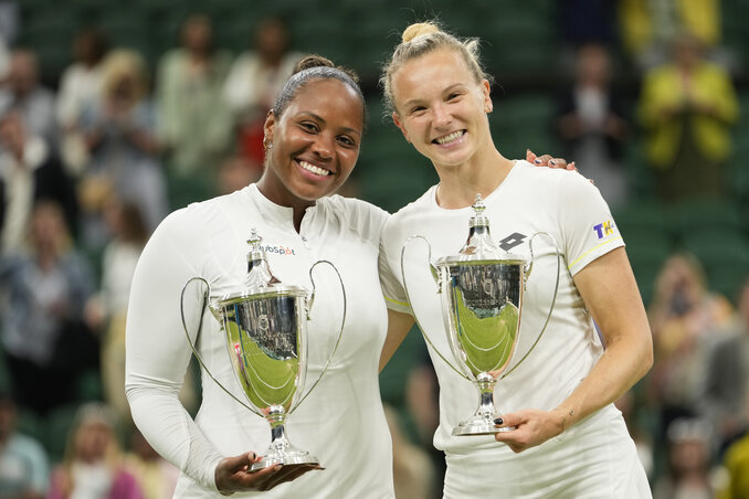 Női párosban az amerikai Taylor Townsend és a cseh Kateřina Siniaková győzött (Fotó: Beta/AP) Női párosban az amerikai Taylor Townsend és a cseh Kateřina Siniaková győzött (Fotó: Beta/AP)