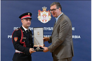 Miloš Jevremović: A bátorság nemcsak az egyén tulajdonsága, hanem annak a közösségnek az erejét és támogatását is tükrözi, amely mögötte áll (buducnostsrbijeav/Instagram)