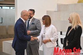 A Kelet-Európai Gépi Tanulás Nyári Iskola ünnepélyes megnyitója Újvidéken