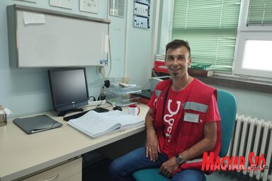 Gondos Attila, az óbecsei egészségház mentőszolgálatának orvosa (Fotó: Kancsár Izabella felvétele)