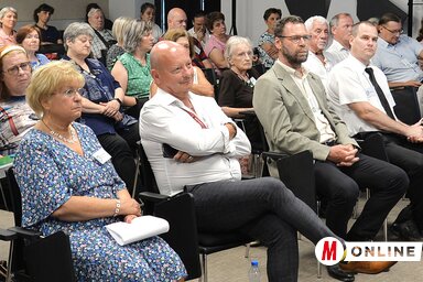 Rendkívül fontosnak tartja, hogy a tapasztalataikat és a legfrissebb kutatási eredményeiket időről időre átadják a határon túli pedagógusoknak is (Dávid Csilla felvétele)