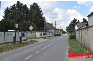 Az utca városunk kiváló régészének a nevét viseli (Patyi Szilárd felvétele)