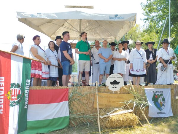 A szabadkai magyar politikum is képviseltette magát, ahogyan minden esztendőben (Gál Hermina felvétele)