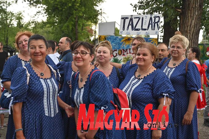 Magyarországi vendégek egy csoportja (Ótos András Felvétele) Magyarországi vendégek egy csoportja (Ótos András Felvétele)