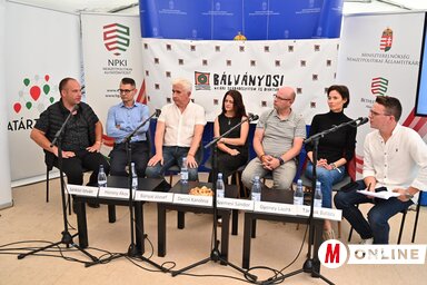 A kárpátaljai magyarságot folyamatos atrocitások érik, ez is elhangzott a kerekasztal-beszélgetésen (Ótos András felvétele)