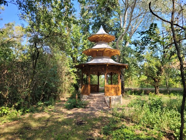 Megújult a parkban lévő pagoda (Lakatos János felvétele) Megújult a parkban lévő pagoda (Lakatos János felvétele)
