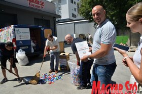 Kupakgyűjtés a fogyatékkal élőkért