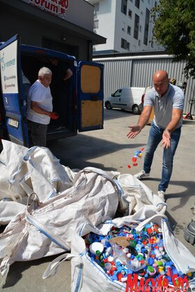 Kupakgyűjtés a fogyatékkal élőkért