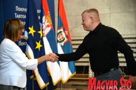 Tartományi támogatás az egészségügyi intézményeknek
