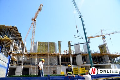 Újvidéken úton-útfélen épülnek az új lakások, a beruházók szinte annyit kérnek a négyzetméterért, amennyit akarnak (Fotó: Dávid Csilla felvétele)