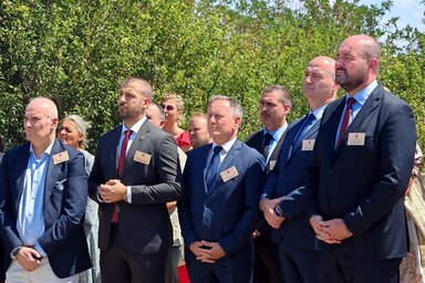 A tartományi kormány felvétele