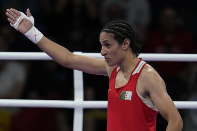 Az utóbbi napokban a figyelem középpontjában – Imane Khelif (Fotó: AP via Beta)