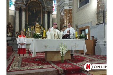 A szentmisét msgr. Mirko Štefković nagybecskereki megyéspüspök celebrálta (Kancsár Izabella felvétele)