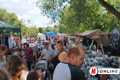 A topolyai vásárra nemcsak a községünkből érkeznek árusok és vásárlók, hanem szinte az ország egész területéről (Fotó: Kazinczy Paszterkó Diana)