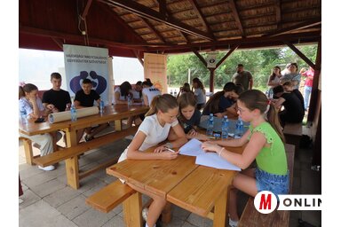 A magyarságismereti verseny az adai Adrenalin-tavon (Csincsik Zsolt felvétele)