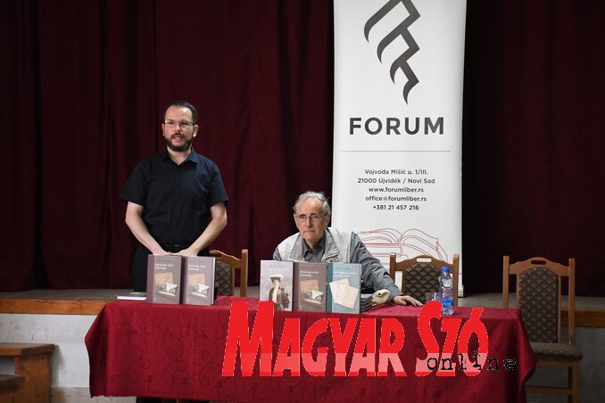 Brenner János és dr. Várady Tibor a sziváci könyvbemutatón (Paraczky László felvétele) Brenner János és dr. Várady Tibor a sziváci könyvbemutatón (Paraczky László felvétele)