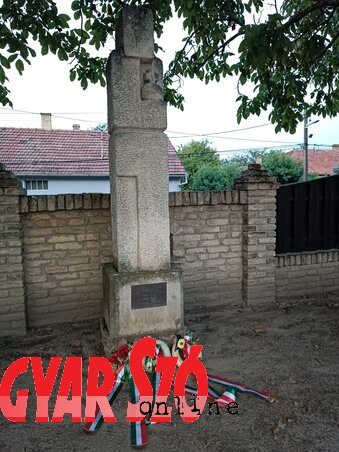 Hadik Gyula szobra (Fotó: Kazinczy Paszterkó Diana) Hadik Gyula szobra (Fotó: Kazinczy Paszterkó Diana)