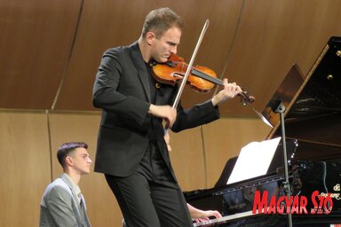 Stefan Milenković hegedűnűvész / Albert Éva felvétele