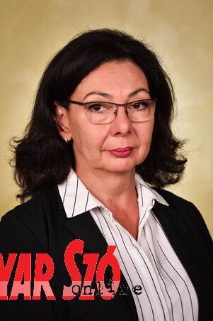 Varjú Potrebity Tatjana (Molnár Edvárd felvétele) Varjú Potrebity Tatjana (Molnár Edvárd felvétele)