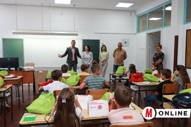 A nagykikindai városvezetés a kisoroszi Gligorije Popov Általános Iskolába is ellátogatott (Fotó: Vidács Hajnalka)