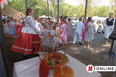 Néptáncosok hada a Koplalón (Fotó: Kazinczy Paszterkó Diana)