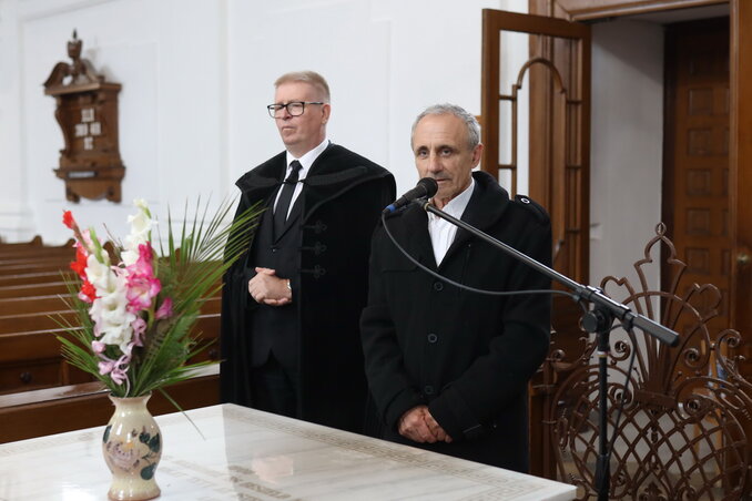 Orosz Attila és Kanyó István iskolaigazgató (Lakatos János felvétele) Orosz Attila és Kanyó István iskolaigazgató (Lakatos János felvétele)