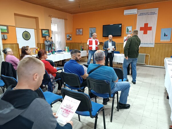 Topolya jubiláló véradóit köszöntötték a Vöröskereszt székházában Topolya jubiláló véradóit köszöntötték a Vöröskereszt székházában
