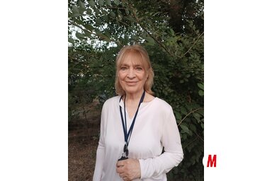 Kovács Kati topolyai fellépésére zsúfoltságig megtelt közönséggel a színpad előtti tér a Vásártéren (Kazinczy Paszterkó Diana felvétele)