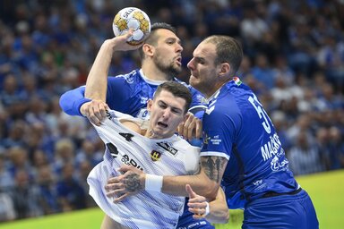 A Szeged az elején jól megfogta a franciákat, ám a második félidőben szétcsúszott a védelem (Fotó: MTI)
