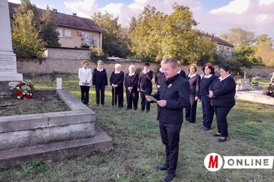 Az óbecsei megemlékezésen Szerda Balázs történész mondott alkalmi beszédet (Fotó: Kancsár Izabella felvétele)