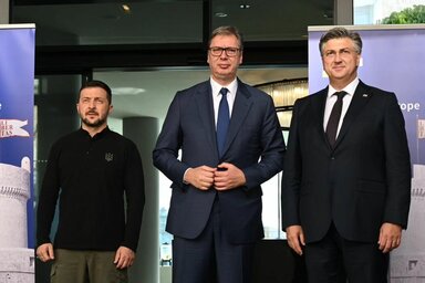 Instagram.com/buducnostsrbijeav