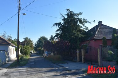 Az utca a Vasutas-település helyi közösségben található / Patyi Szilárd felvétele