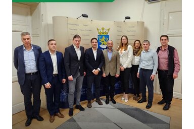 Az önkormányzatban fogadták a Soplast cég képviselőit, a megbeszélésen jelen volt a Vajdasági Fejlesztési Ügynökség képviselője is (Facebook/Szatmári Adrián)