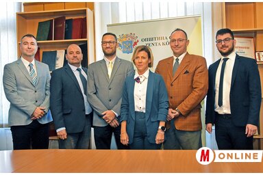 Az új vezetőséget július 10-én választották meg, Burány Hajnalka személyében új polgármestere lett a községnek (Gergely Árpád felvétele)