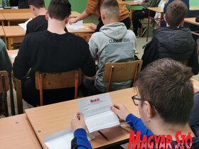 A Képes Ifjúság a topolyai Sinkovics József Műszaki Középiskolában